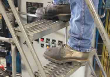 metal safety stair treads grip strut